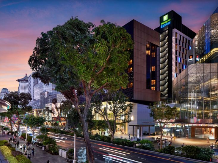 Exterior of Holiday Inn Express Singapore Orchard Road