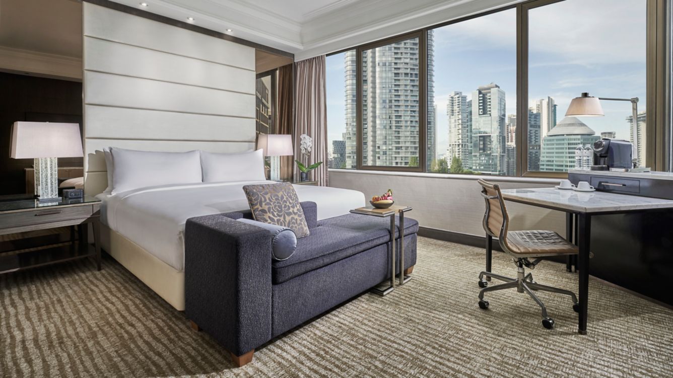 Guest room at Singapore Marriott Tang Plaza Hotel